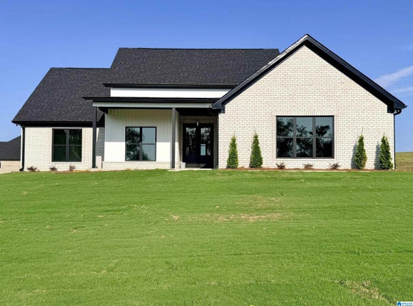 120 CREST LOOP ROAD, CLANTON, AL 35045
