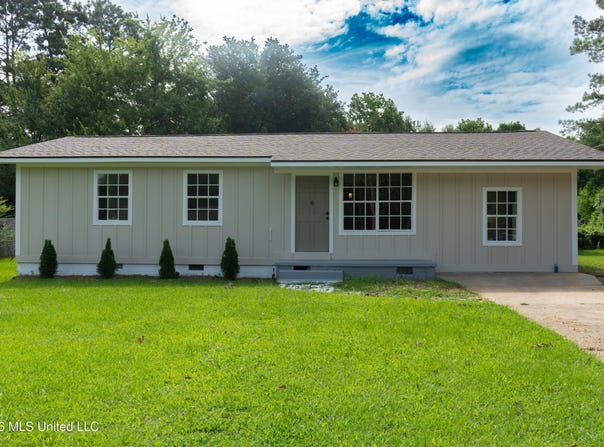 352 Beverly Circle, Crystal Springs, MS 39059