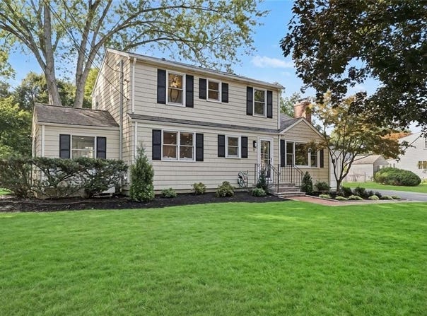 8 Pine Cone Drive, Barrington, RI 02806