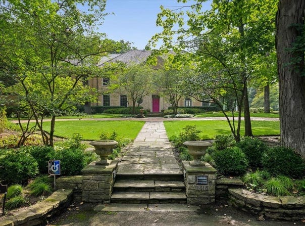 1418 Waverly Road, Highland Park, IL 60035