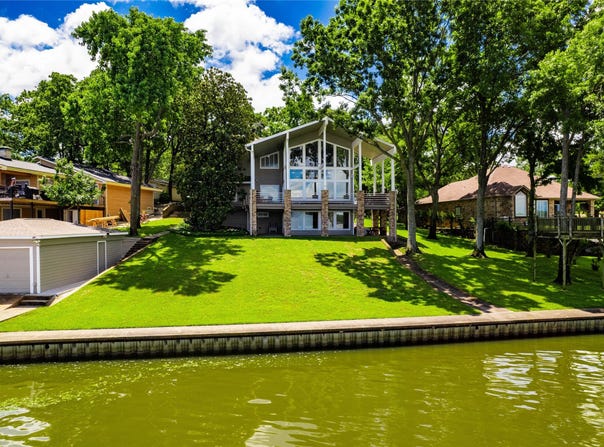 1232 Whispering Springs Drive, Tool, TX 75143