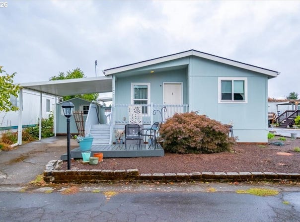 612 N CASCADE Dr, Woodburn, OR 97071