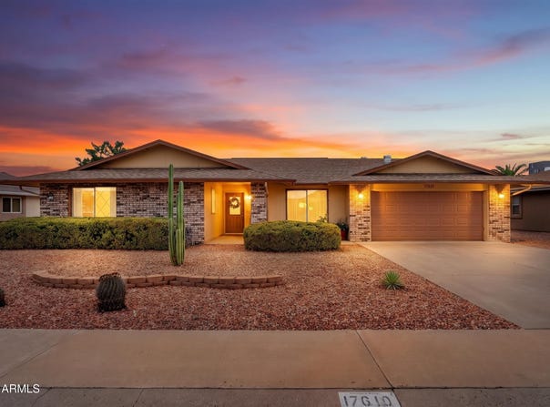 17610 N CALICO Drive, Sun City, AZ 85373