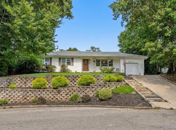 37 Black Locust Avenue, East Setauket, NY 11733