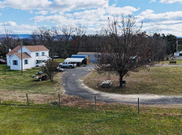 43 NISWANDER RD, STAUNTON, VA 24401