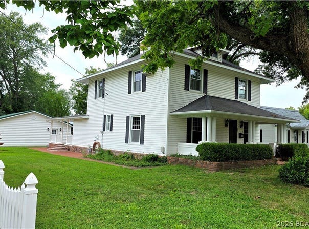 501 N Monroe, Versailles, MO 65084
