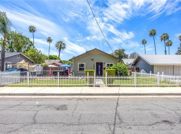 4230 13th, Riverside, CA 92501