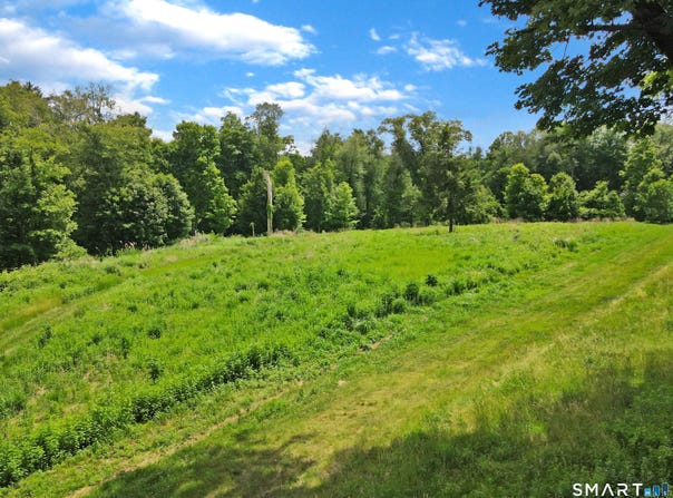 67 Holmes Road, Pomfret, CT 06259