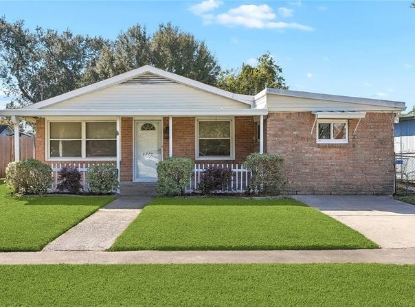 4220 BARNARD Street, Metairie, LA 70001