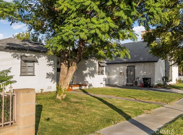 820 Larch St, Colton, CA 92324