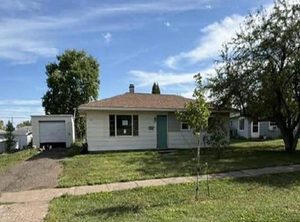 47 Edwards Drive, Silver Bay, MN 55614