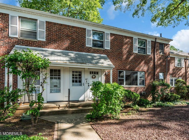 168 Manor Drive, Red Bank, NJ 07701