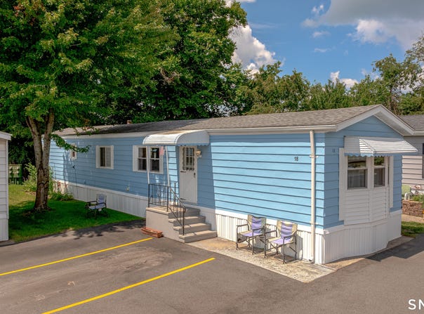 18 Laurel View, Wallingford, CT 06492