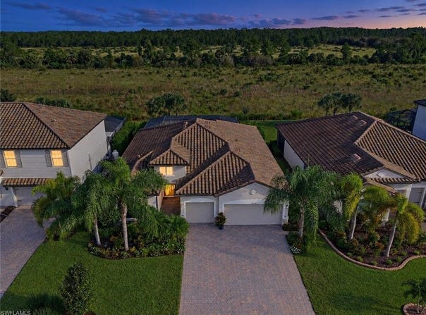 17620 Kinzie Ln, ESTERO, FL 33928