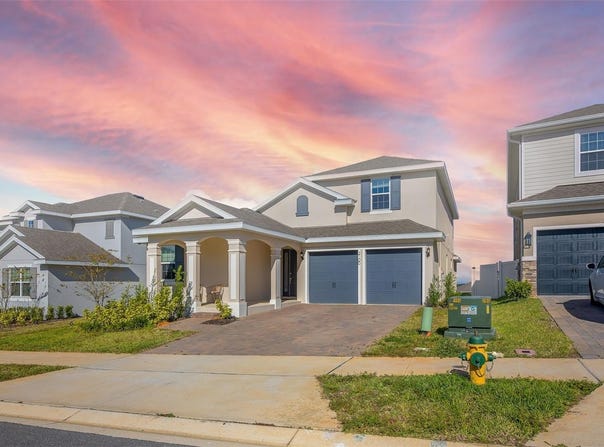2100 KEYSTONE Pass, MINNEOLA, FL 34715