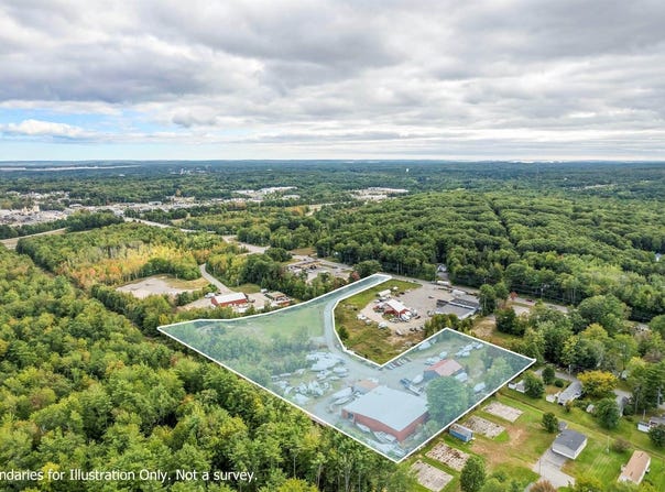 34 Compass Lane, Topsham, ME 04086