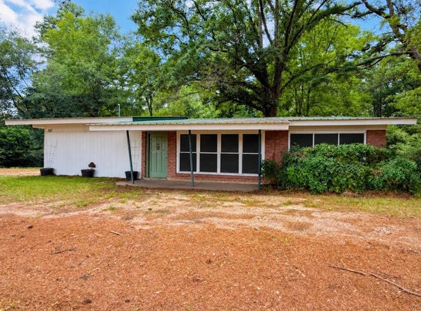 601 E Padgett Road, El Dorado, AR 71730