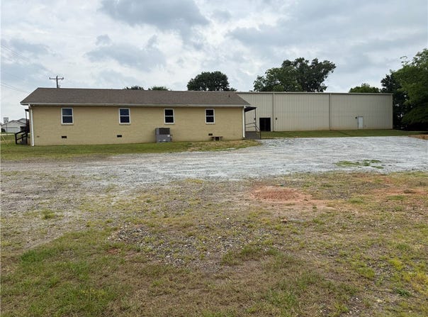 6114 HWY 76, Pendleton, SC 29670