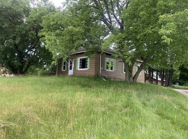 544 S M-18, Gladwin, MI 48624