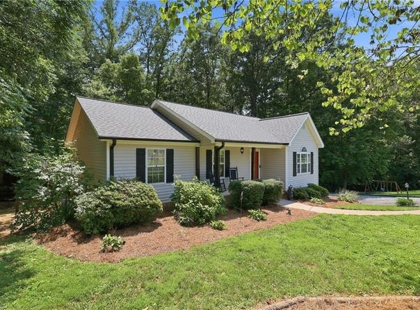1035 Trinity Place Road, Tobaccoville, NC 27050