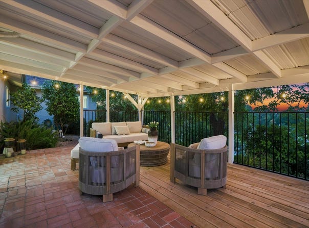 327 Kingston Ave, Martinez, CA 94553