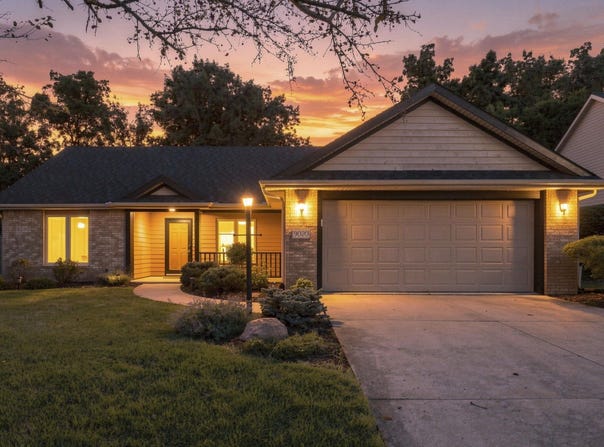 9020 Spring Forest Drive, Fort Wayne, IN 46804-6447