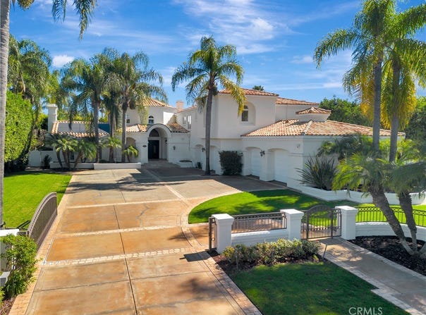 10762 Center Drive, Villa Park, CA 92861