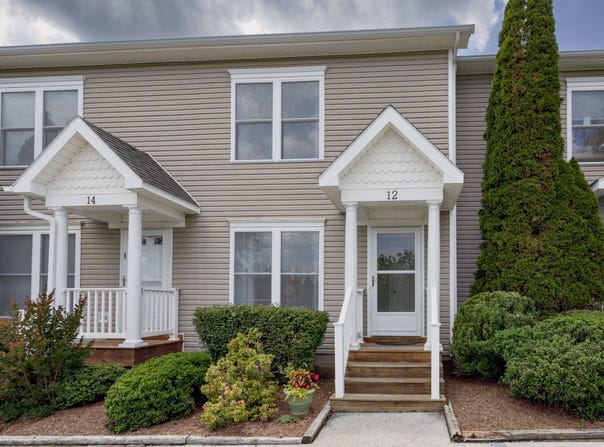 12 Ashley Ct, Lexington, VA 24450