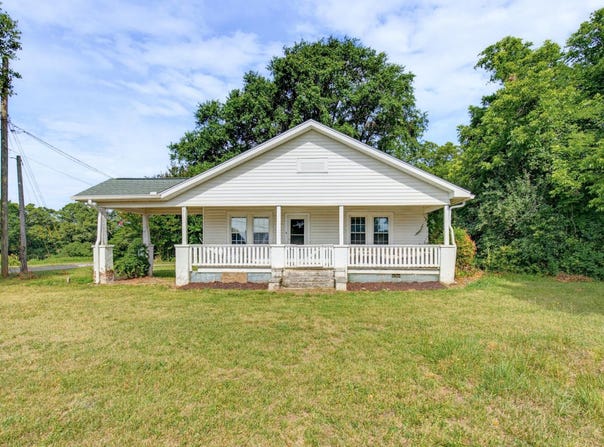 5761 Highway 357, Campobello, SC 29322
