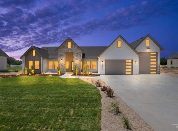 24789 Ardmore Ct, Caldwell, ID 83607