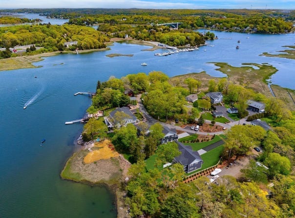 4 Stanwood Point A, Gloucester, MA 01930