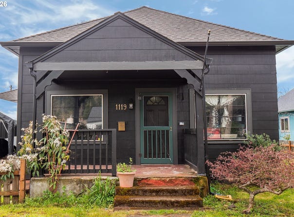 1119 ASH Ave, CottageGrove, OR 97424