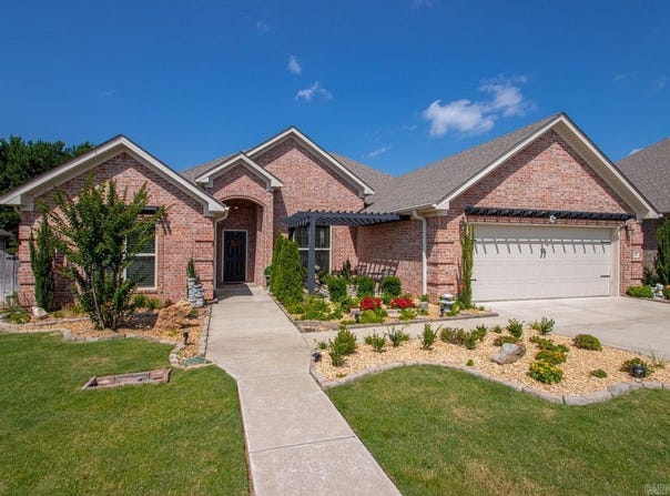 97 Pinnacle Drive, Bryant, AR 72022