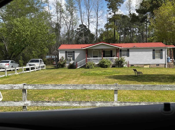 3219 Cherry Hill Rd., Loris, SC 29569