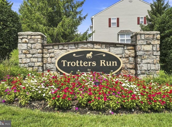 53 HOAG LN, ASTON, PA 19014