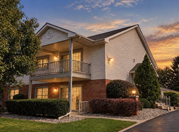 9827 Parkway Drive, Highland, IN 46322