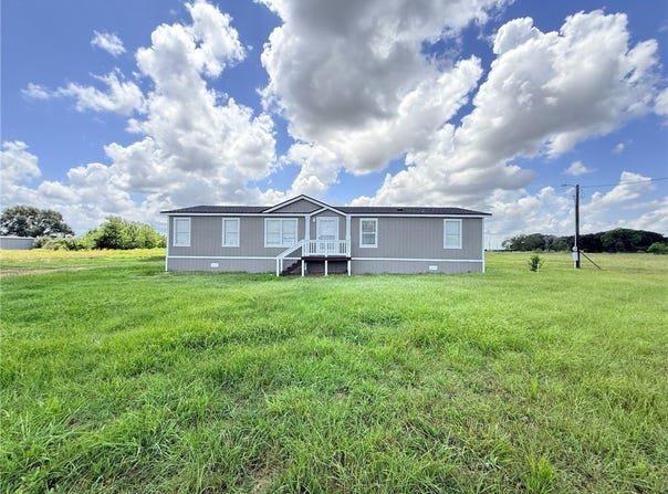 923 FM 1683, TX 77962