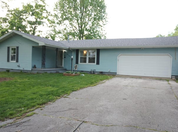 203 W King Drive, Willard, MO 65781