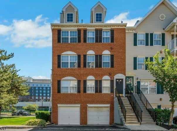 72 Marrow St, Newark City, NJ 07103-3131