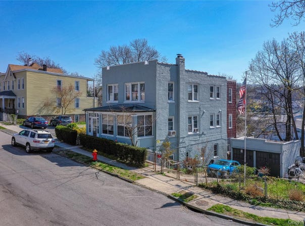 220 Woodland Avenue, Yonkers, NY 10703