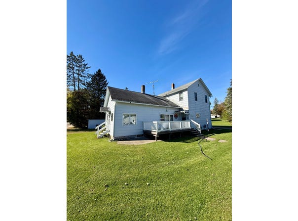 905 3RD ST, Mattoon, WI 54450