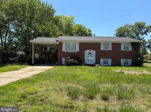 8504 WOODYARD RD, CLINTON, MD 20735