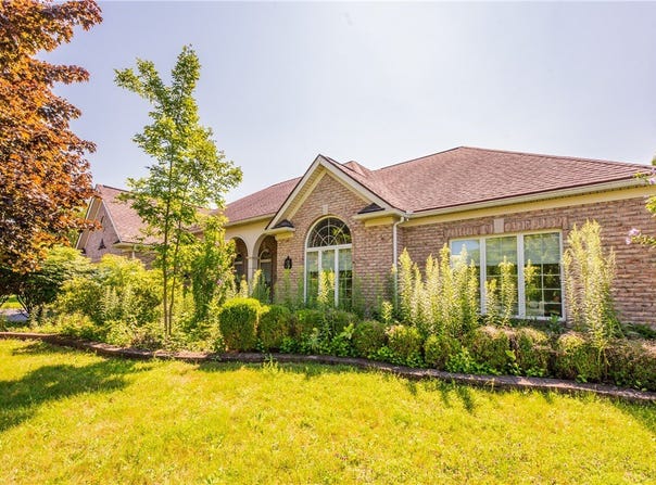 34 Olde Prestwick Way, Penfield, NY 14526