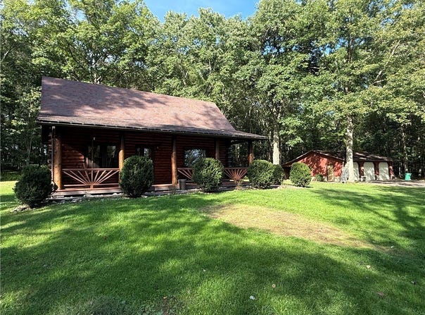 239 Hilliard Rd, Washington Twp, PA 16050