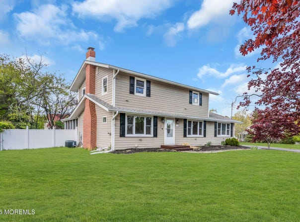 107 Mathis Drive, Little Egg Harbor, NJ 08087