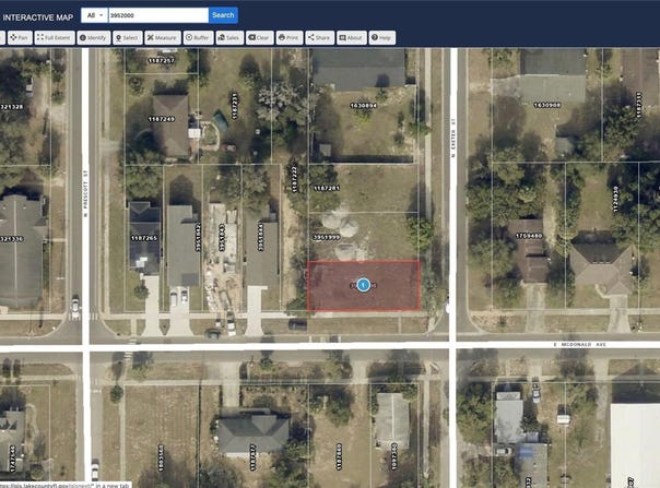 210 N EXETER Street, EUSTIS, FL 32726