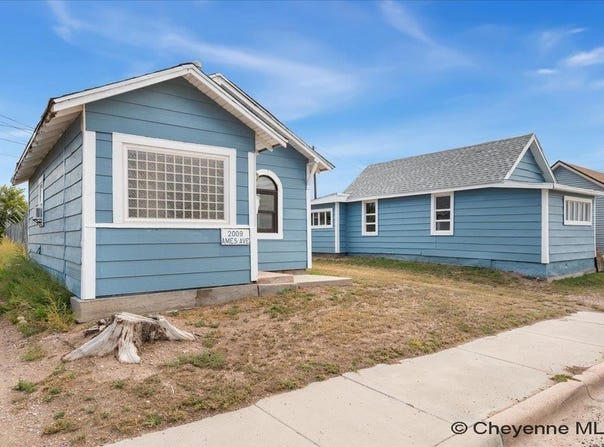 2009 AMES AVE, Cheyenne, WY 82001