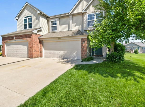 6582 Kristines Way, South Beloit, IL 61080