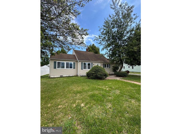 822 WHITE OAK Road, DOVER, DE 19901