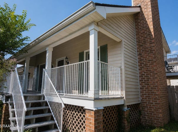100 Teal Lane, Lafayette, LA 70507